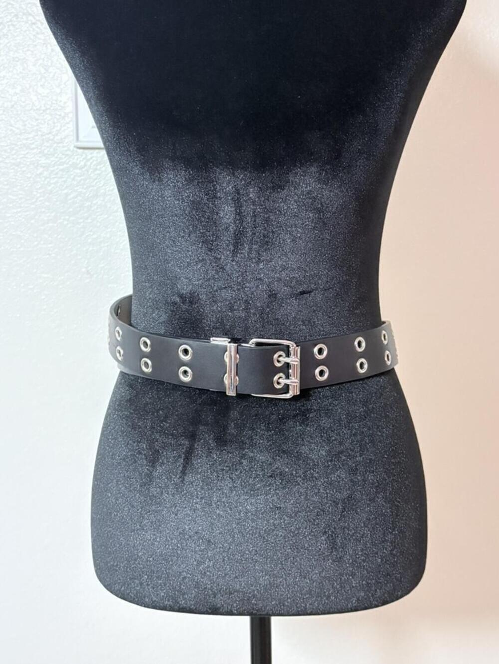 Reversible Double Grommet Belt Black/White Silver Hardware Size 2XL NWT - Picture 1 of 6